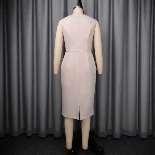 Damen figurbetontes Kleid mit asymmetrischem Schnitt und modischer Rüsche R&B
