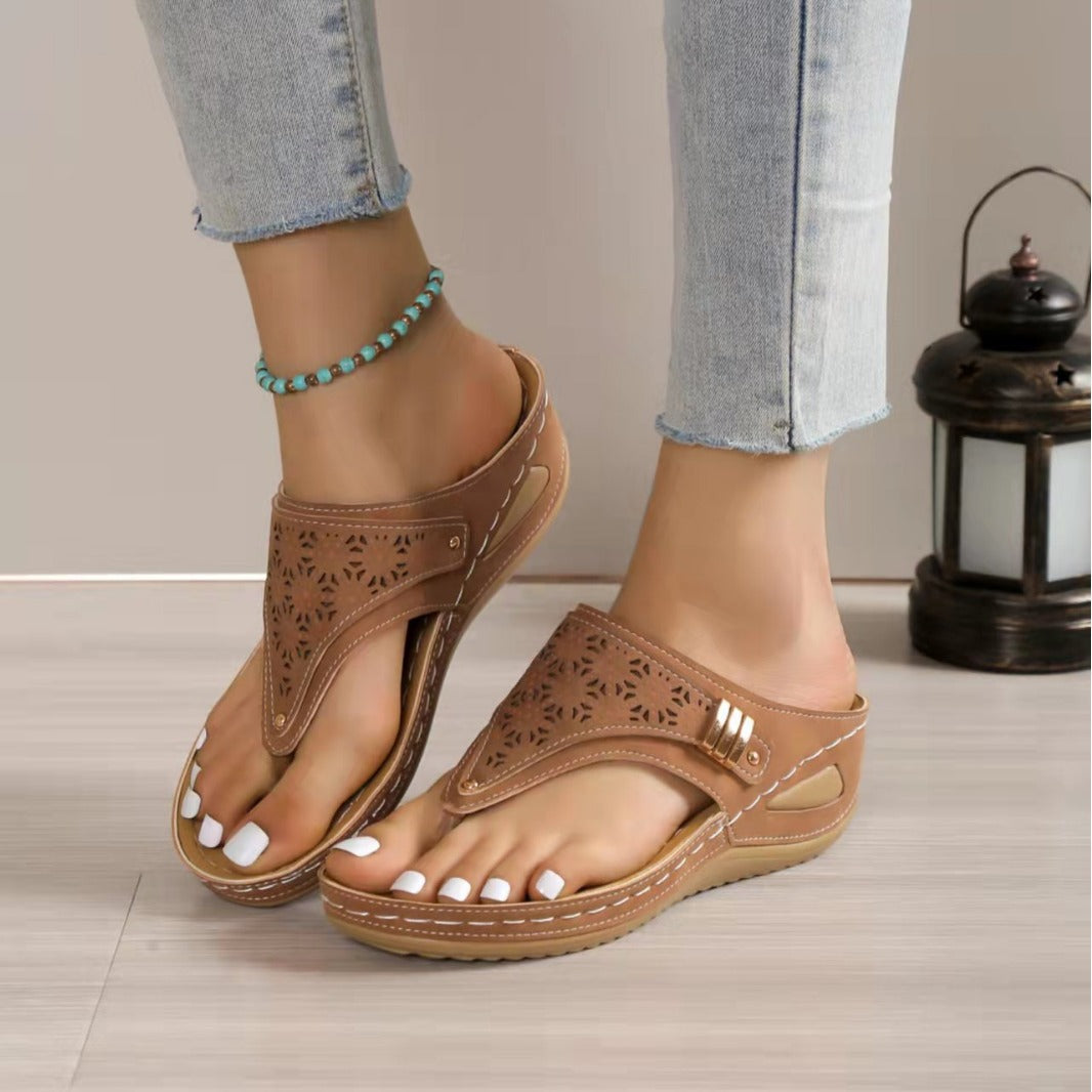 Damen Orthopädische Zehentrenner Sandalen mit dekorativen Cut-Outs R&B