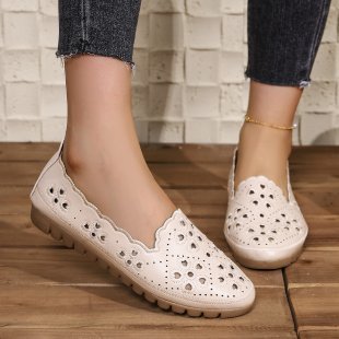 Damen Freizeit-Schuhe mit detaillierter Lochmusterung R&B
