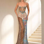 Damen Luxuriöses Spitzenkleid mit tierischem Print und raffinierten Applikationen