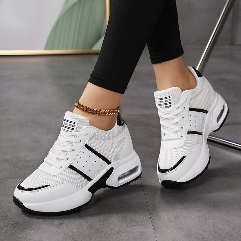 Damen nan sportlicher Plateausneaker mit Luftkissen-Zwischensohle und metallic-Applikationen R&B