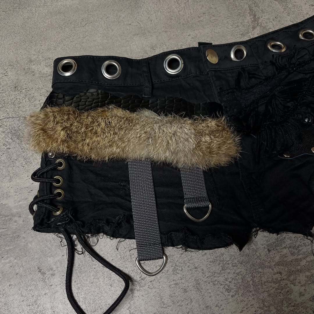 Damen Modische Shorts mit einzigartigen Details R&B