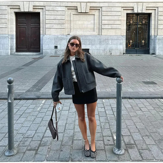 Damen Urbaner Oversize-Wolljacke mit praktischen Taschen R&B