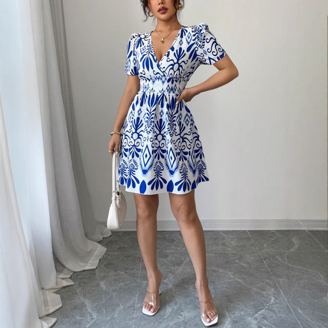 Damen Sommerliches Mini-Kleid mit elegantem V-Ausschnitt und floralen Mustern R&B