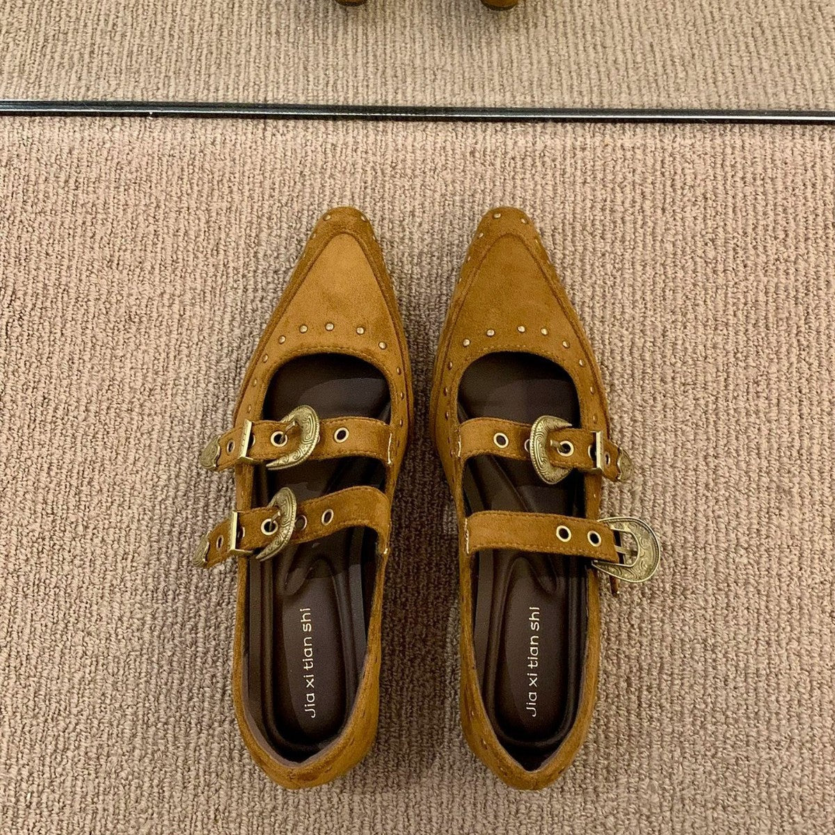 Damen Elegante und stilvolle Ballerinas mit modischen Schnallen und Nieten R&B