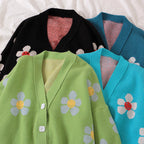 Damen Kürzer Strickcardigan mit floralen Motiven und Knopfdetails R&B
