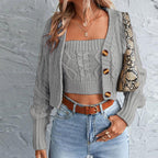 Damen Strickjacke mit Knopfdetail und modischem Zopfmuster R&B