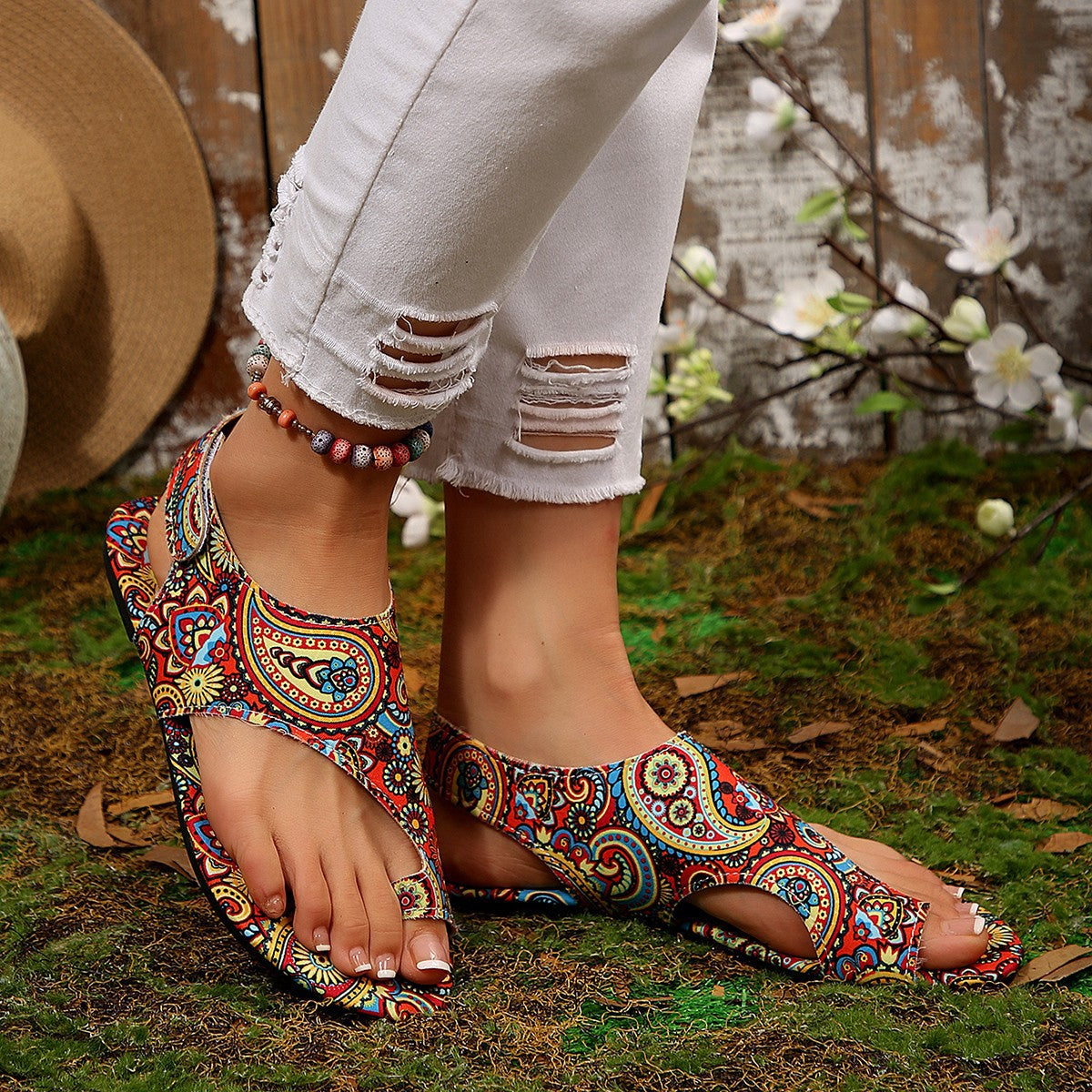 Damen modische Sandalen mit floralem Muster und komfortablem Fußbett R&B