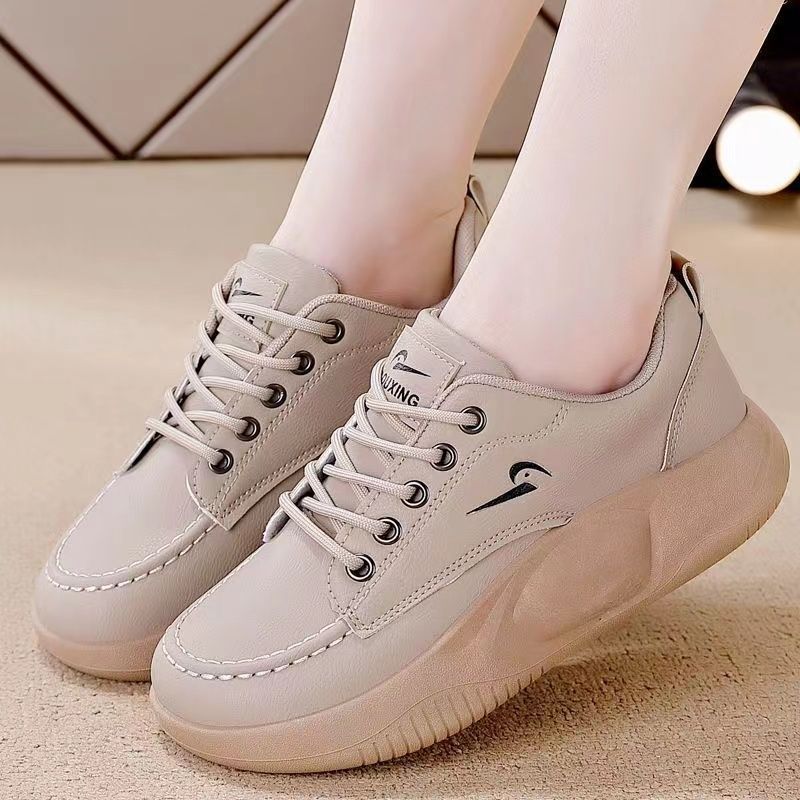 Damen Sportliche Sneakers mit bequemer Gummisohle und klassischem Design R&B
