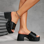 Damen modische Mules mit goldfarbener Schnalle und breitem Blockabsatz R&B