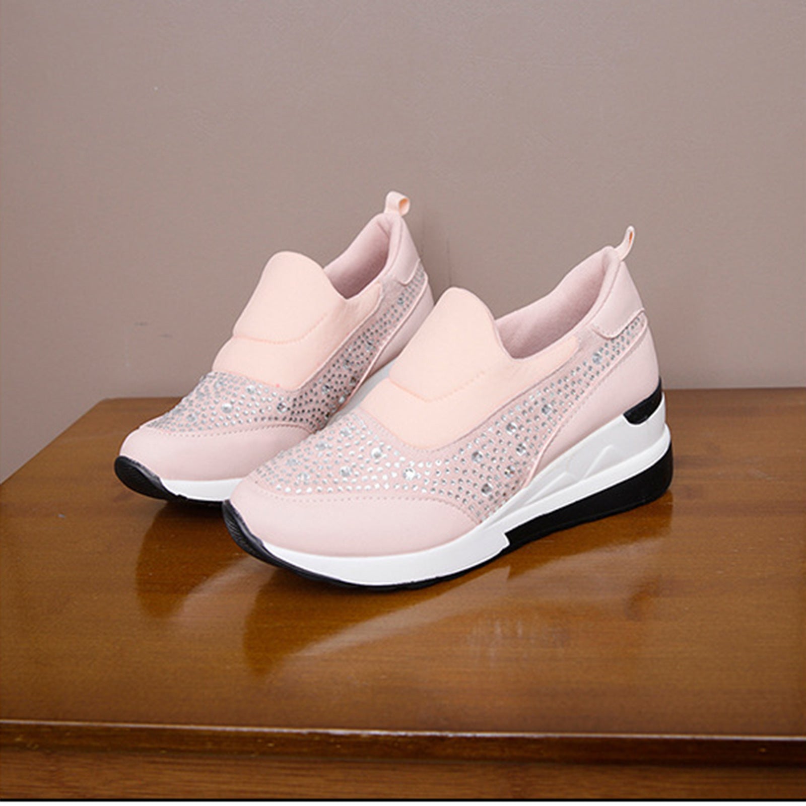 Damen Sportliche Sneakers mit funkelnden Strassdetails R&B