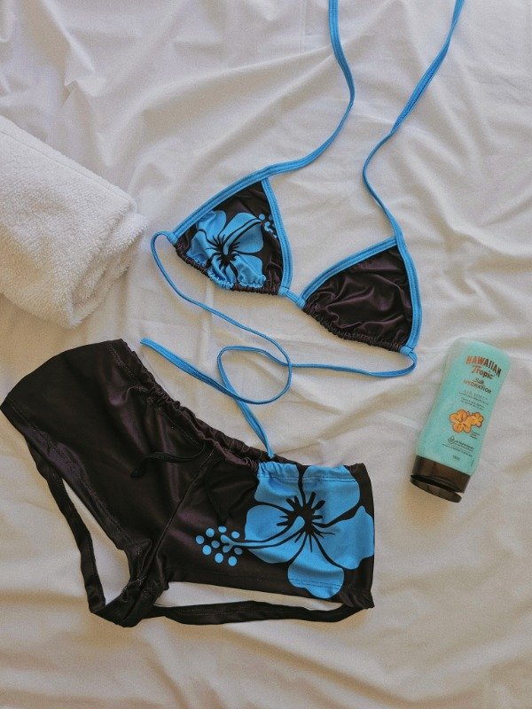 Damen-Bikini-Set mit floralem Design und verstellbaren Trägern R&B
