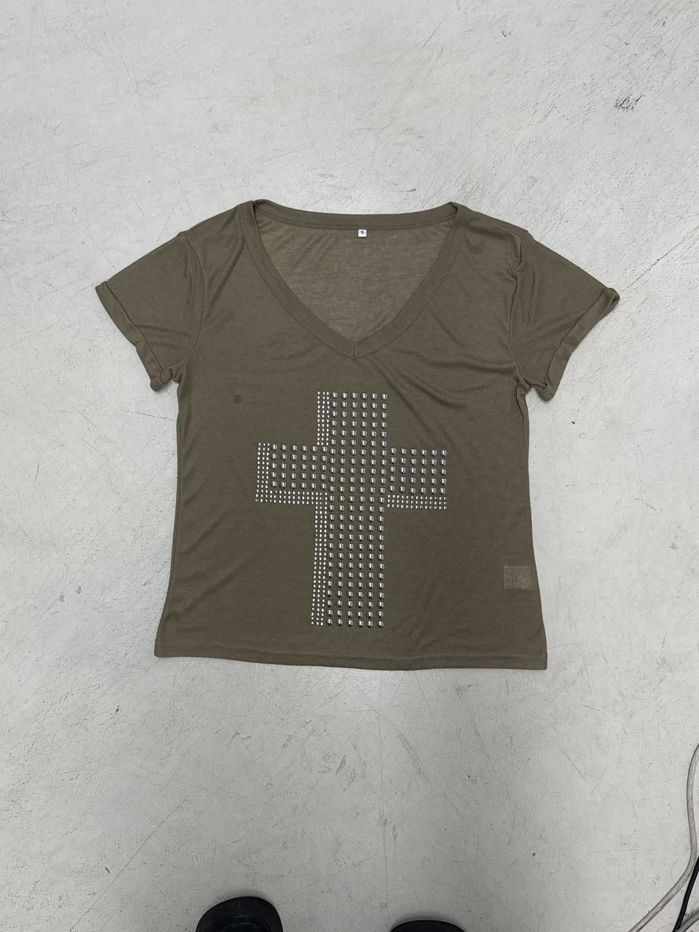Damen V-Ausschnitt T-Shirt mit stilvollem Nieten-Dekor R&B