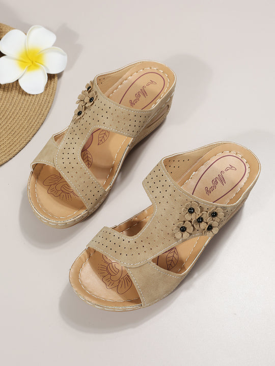 Damen komfortable Sandalen mit modischem Lochmuster und floralen Akzenten R&B