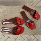 Damen Elegante und flache Sandalen mit breitem Riemendesign R&B