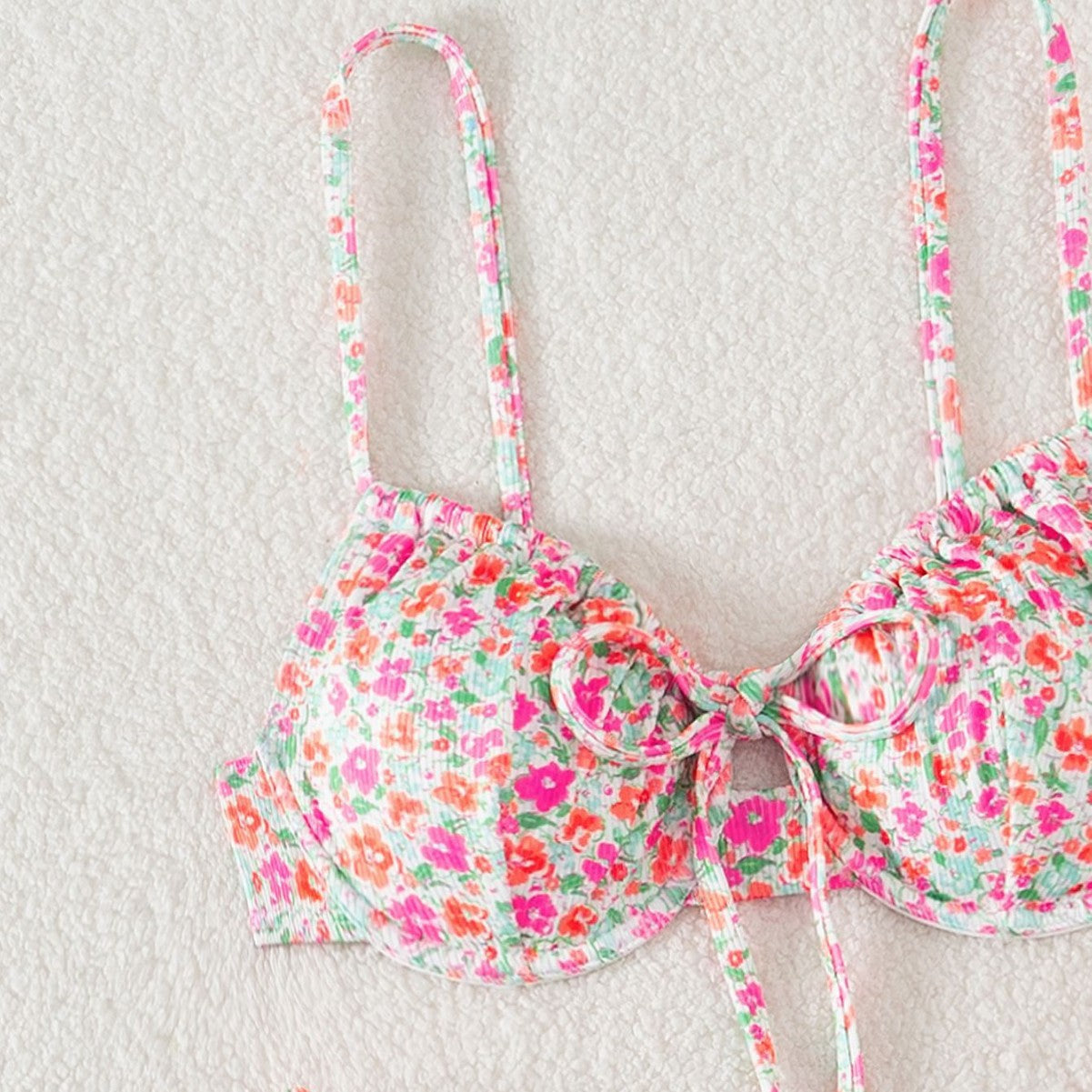 Damen Triangel-Bikini mit verstellbaren Trägern und floralem Motiv R&B