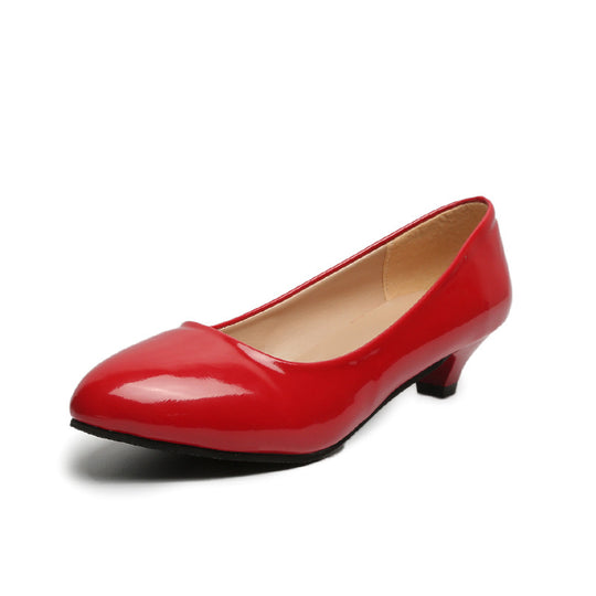Damen nan spitz zulaufende Pumps in Hochglanz-Lackoptik mit niedrigem konischem Absatz gepolstertem Komfortfußbett und weichem Innenfutter R&B