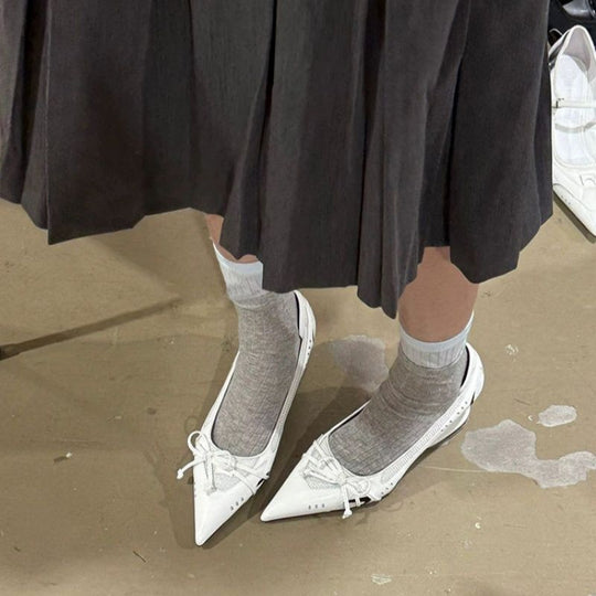 Damen elegante High Heel Ballerinas mit glänzender Oberfläche und Rüschendetail R&B