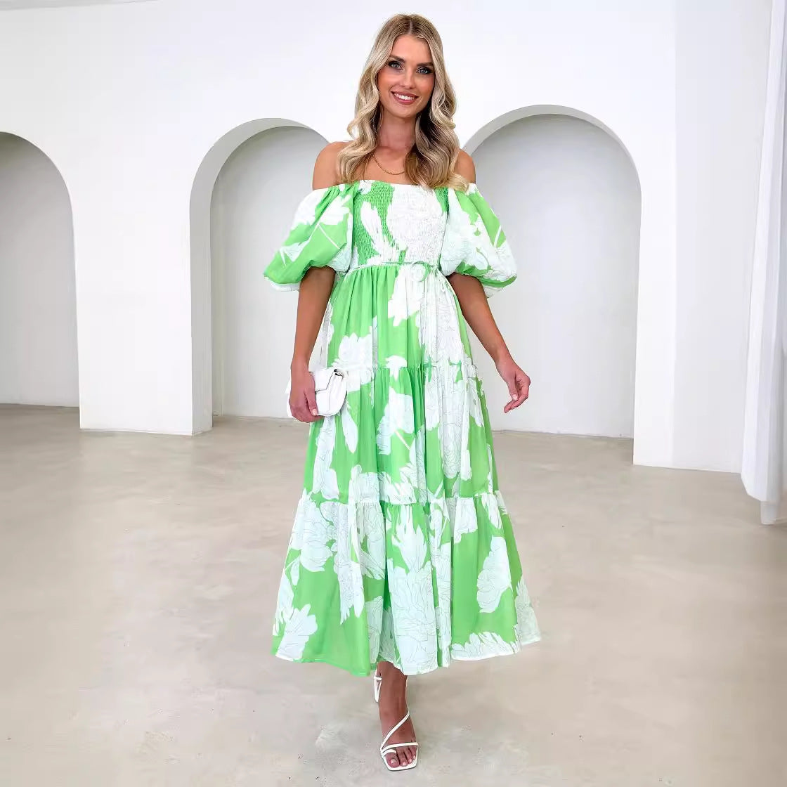 Damen Maxikleid mit schulterfreiem Schnitt und luftigen Puffärmeln R&B