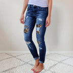 Damen Slim-Fit Jeans mit Leoparden-Detail und Distressed-Optik R&B