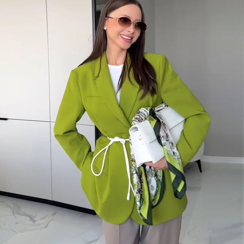 Damen moderner Blazer mit Gürteldetails R&B