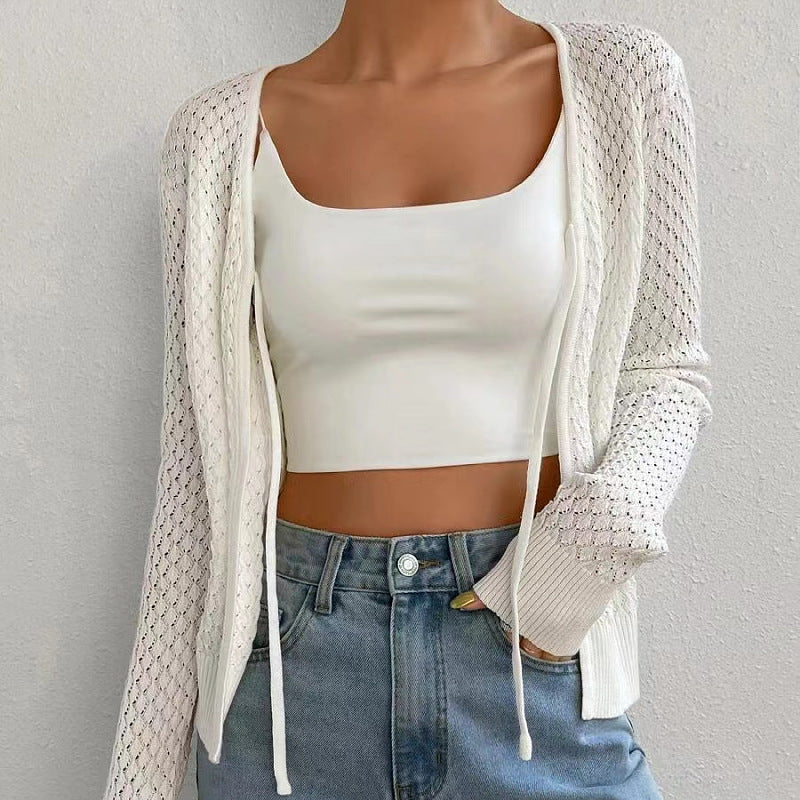 Damen Strickjacke mit tiefer V-Öffnung und zartem Lochmuster R&B