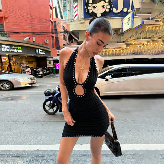 Damen Glamouröses Mini-Kleid mit tiefem V-Ausschnitt und raffinierten Cut-Outs R&B
