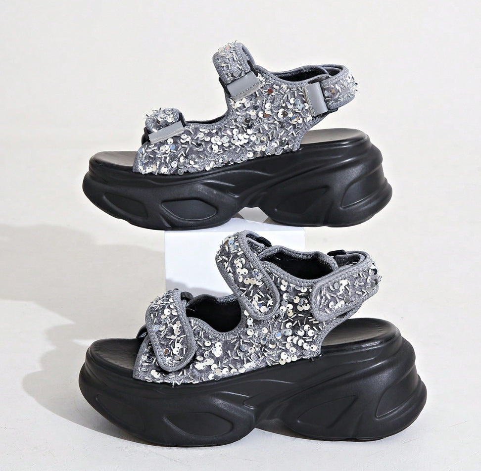 Damen Glamouröse Plateau-Sandalen mit verstellbaren Riemen und funkelnden Applikationen R&B
