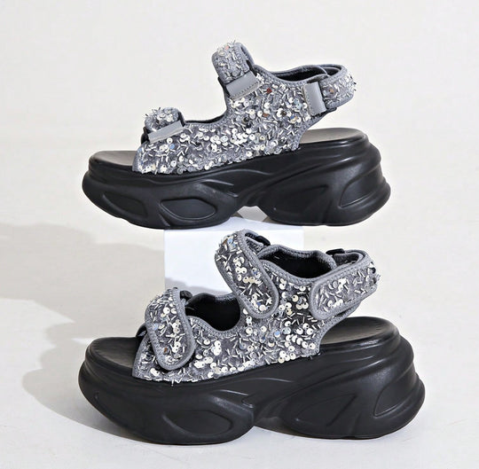 Damen Glamouröse Plateau-Sandalen mit verstellbaren Riemen und funkelnden Applikationen R&B