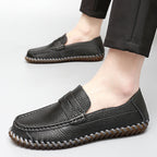 Damen Elegante Mokassins mit feinem Leder und handgenähtem Design R&B