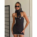 Damen Polka-Dot Mini-Kleid mit verstellbaren Trägern und figurbetonter Silhouette R&B