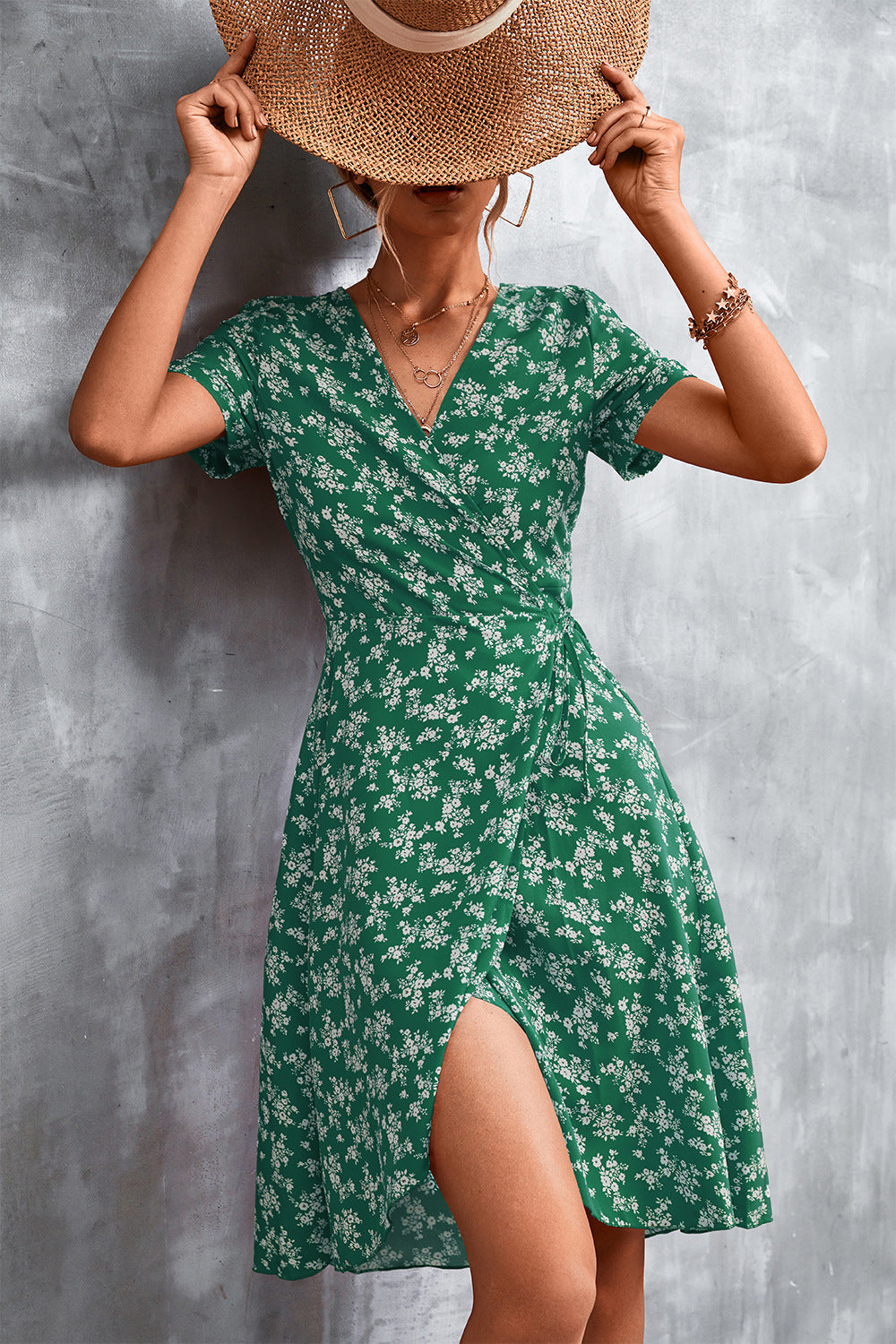 Damen Wickelkleid mit floralem Muster und seitlichem Schlitz R&B