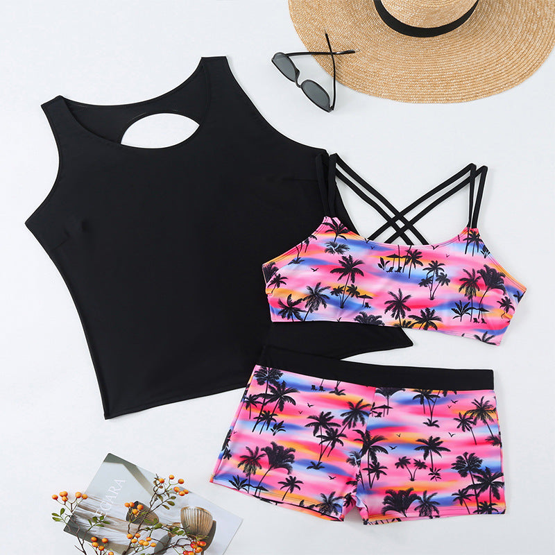 Damen Sport-Badeanzug mit modernem Oberteil und Shorts