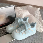 Damen Komfortable Sneakers mit voluminöser Sohle und verspielten Schnürdetails