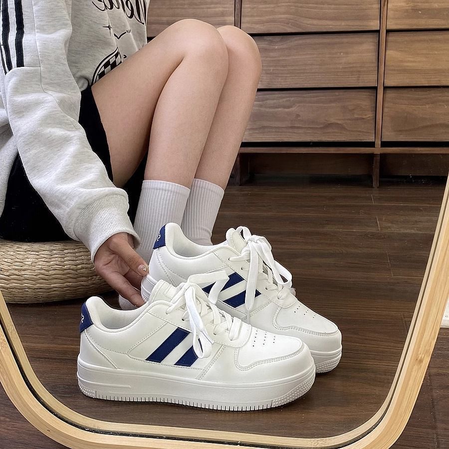 Damen Sportliche Sneakers mit modischem Streifen-Design