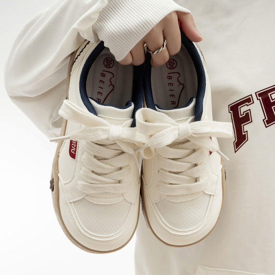 Damen Sneakers mit floralem Applikationsdesign und bequemer Dämpfung R&B