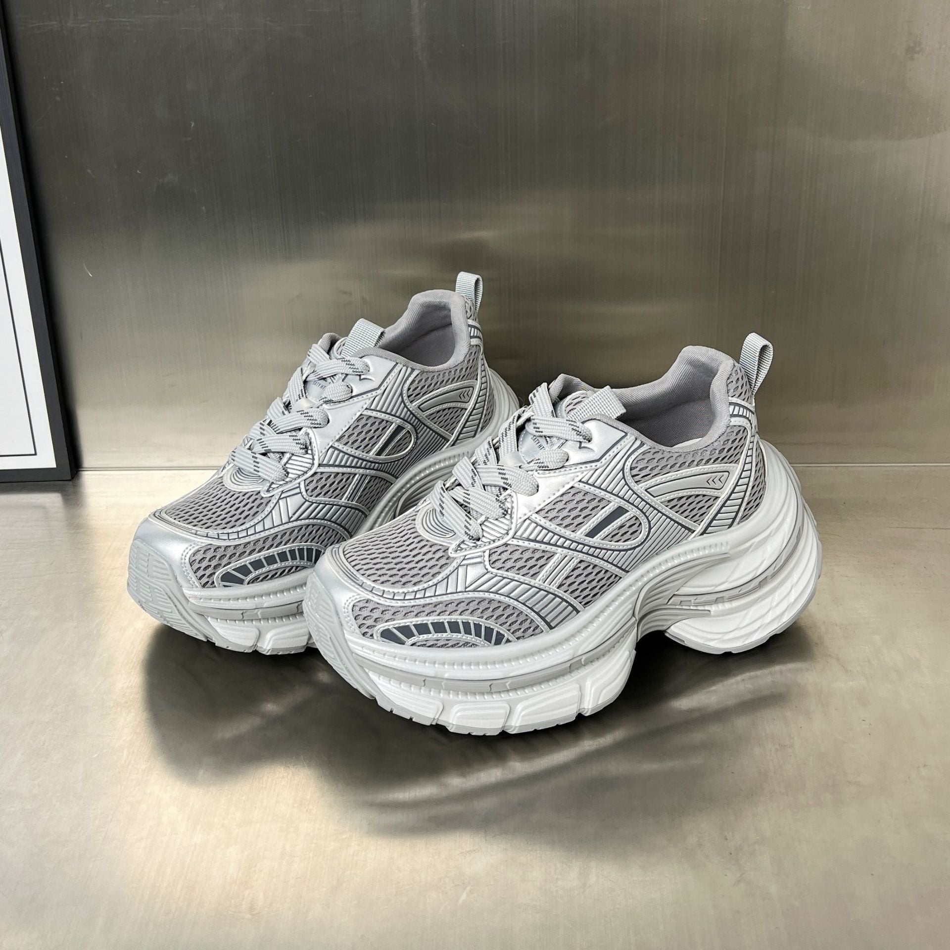 Damen Lauf-Sneaker mit atmungsaktiver Mesh-Oberfläche und stoßdämpfender Sohle R&B