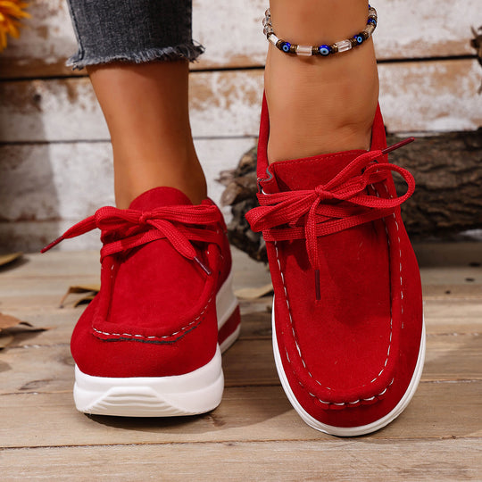 Damen Sneakers mit luxuriösem Wildleder und dezenter Plateau-Sohle R&B