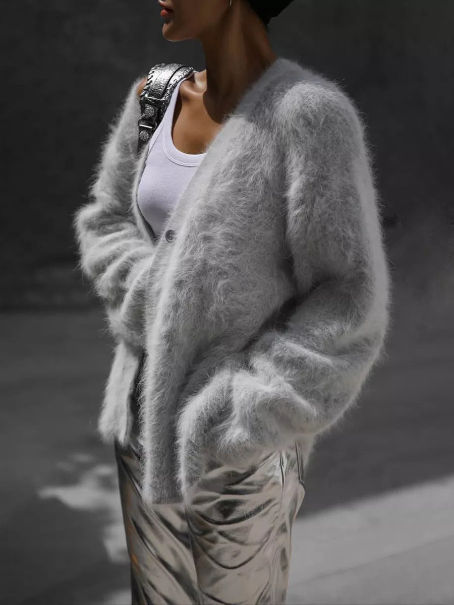 Damen gemütlicher Strickcardigan mit weichem Flauschmaterial und modischem Knopfdetail R&B
