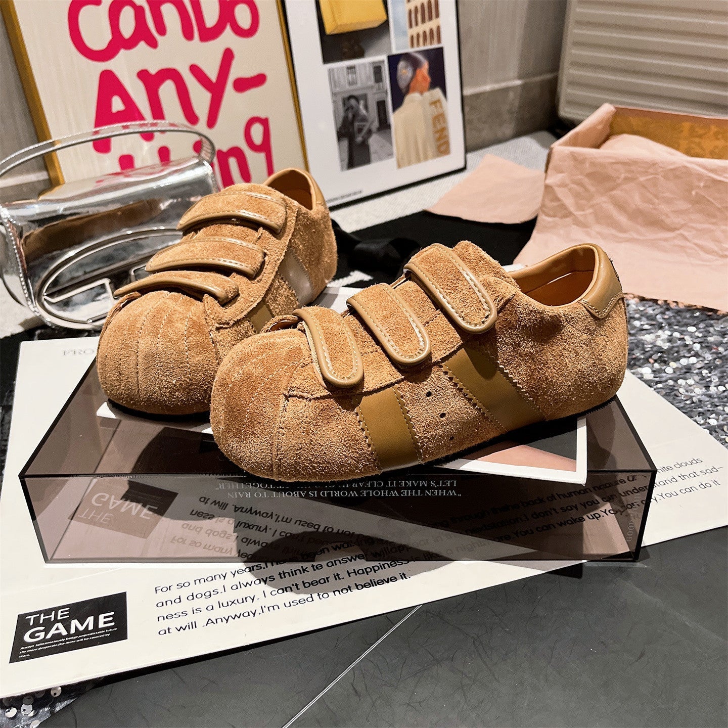 Damen modische Sneaker mit breiten Klettverschlüssen aus weichem Wildleder R&B