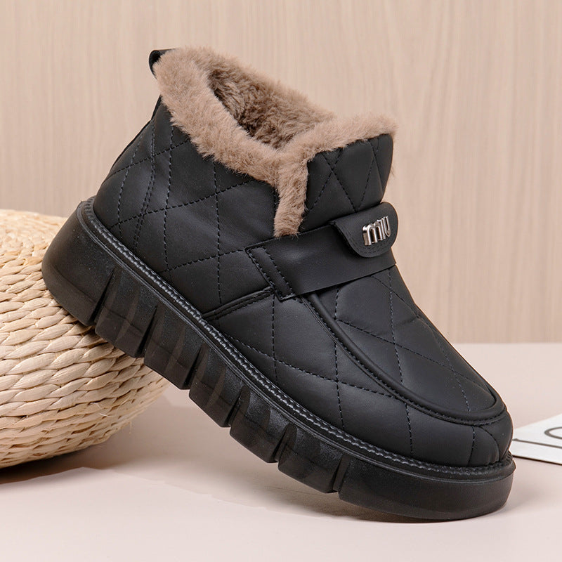 Damen Weiche und gefütterte Winterstiefel mit praktischer Klettverschlussfunktion R&B