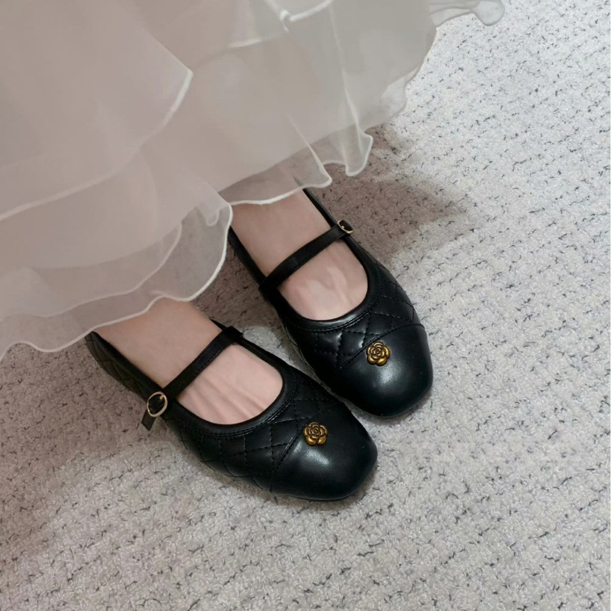Damen Ballerinas mit elegantem Riemen und modischem Kick-Design R&B