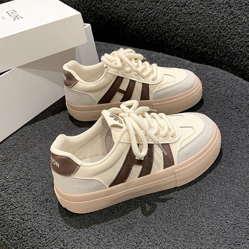 Damen Sportliche Sneakers mit robustem Obermaterial und rutschfester Sohle R&B