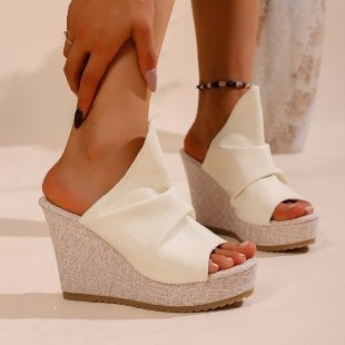 Damen Wedge-Sandaletten mit gefalteten Riemen R&B