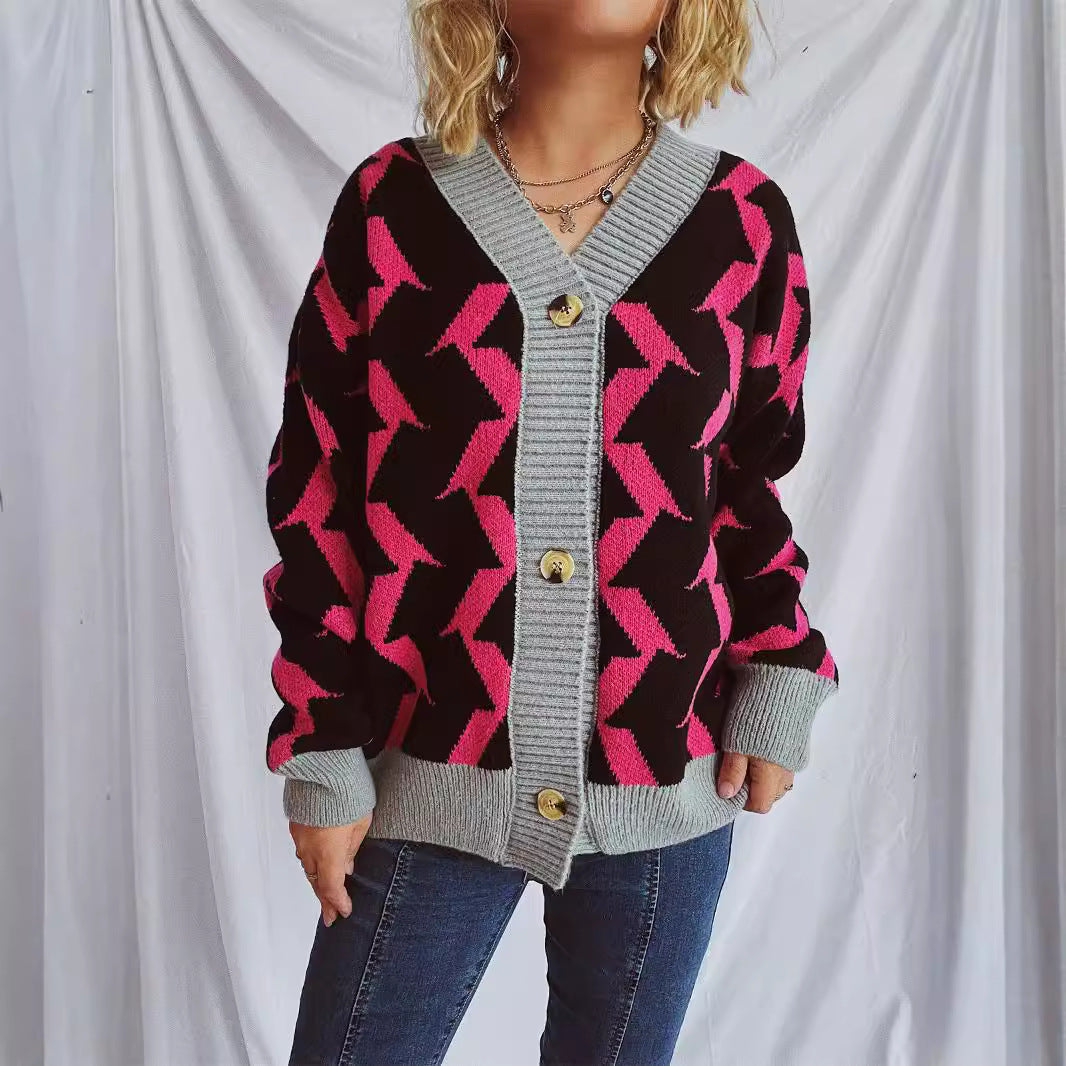 Damen Grobstrickjacke mit grafischem Muster und hochwertigen Knopfdetails R&B