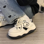 Damen Sneakers mit verspieltem Herzdesign und komfortablen Eigenschaften R&B