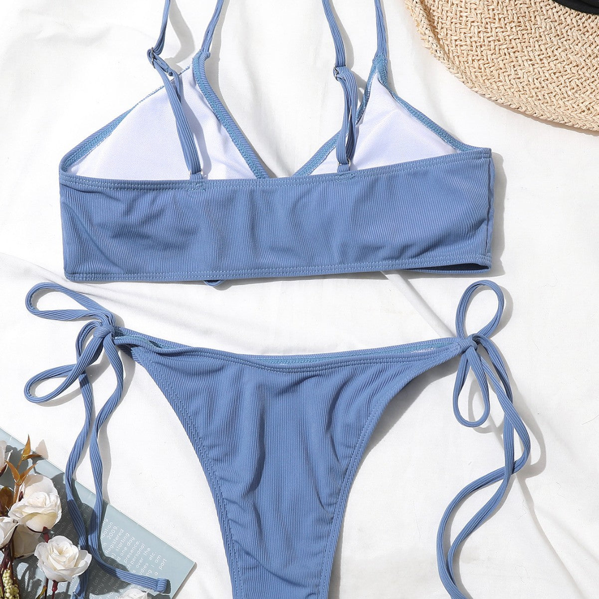 Damen Triangel-Bikini mit raffiniertem Schnitt und verstellbaren Trägern R&B