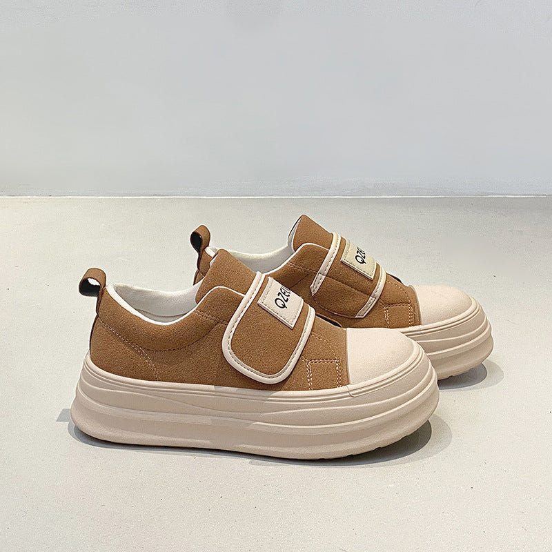 Damen Slip-On Sneakers mit praktischen Klettverschlüssen und komfortabler Sohle R&B