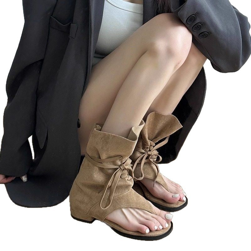 Damen Sandalen mit hohem Faltenwurf und raffiniertem Riemendesign R&B