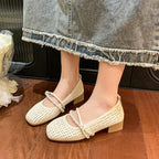 Damen Komfortable Ballerinas mit feinem Riemen und zierlichem Schmuckdetail